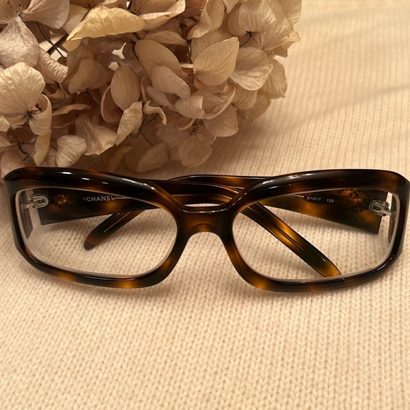 Chanel glasses - Picture 2 of 13